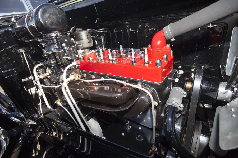  Chrysler Imperial CL Convertible Roadster by LeBaron 1933 года  (фото 2 из 23)